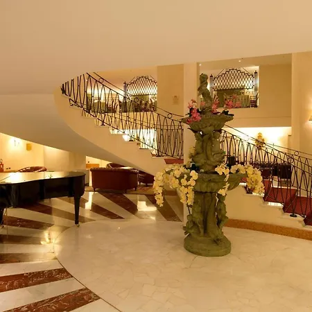 Grand Barone Di Sassj فندق